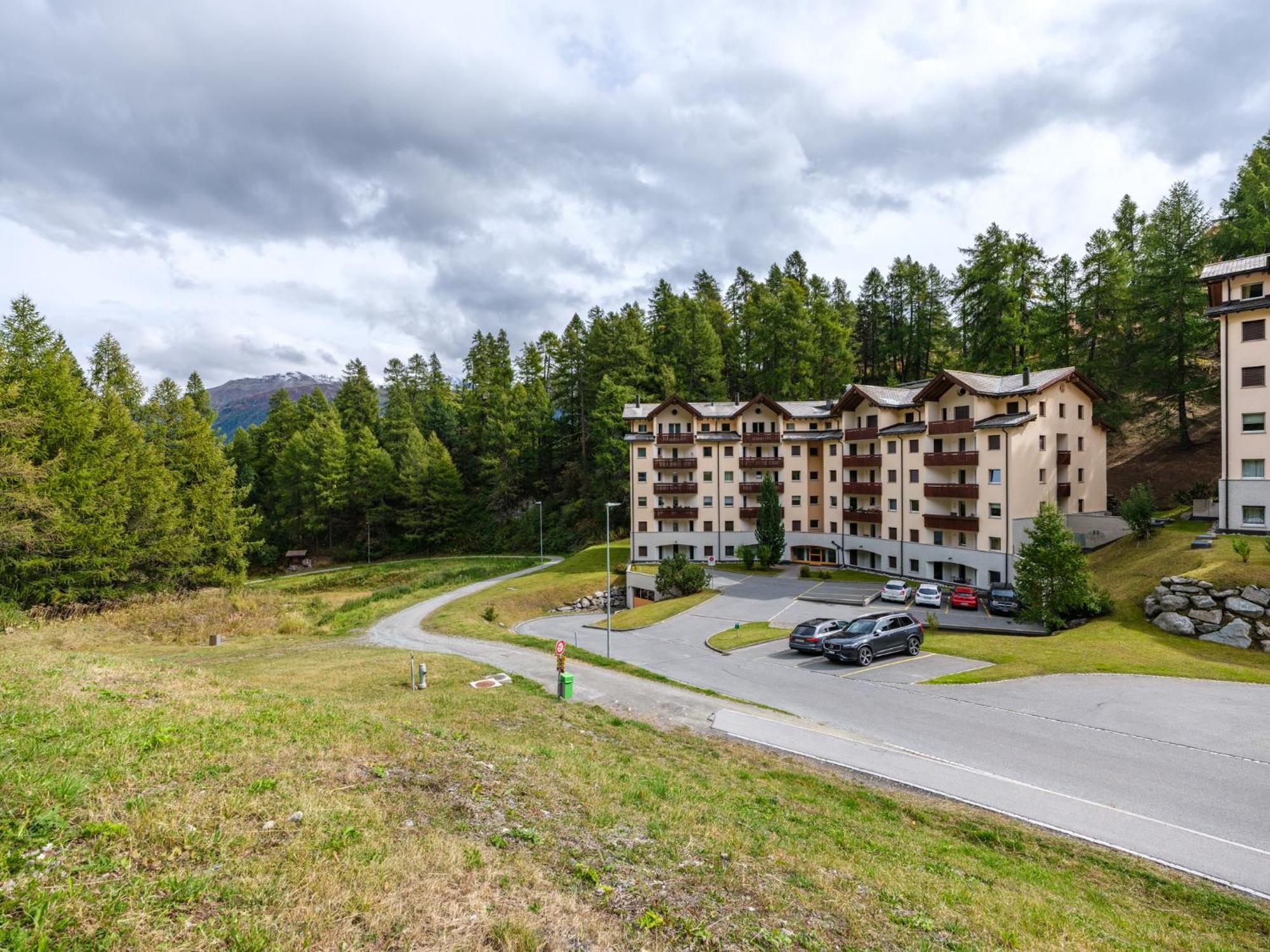 Luxury Mountain Apartment With Private Sauna And Underground Parking St. Moritz Luaran gambar