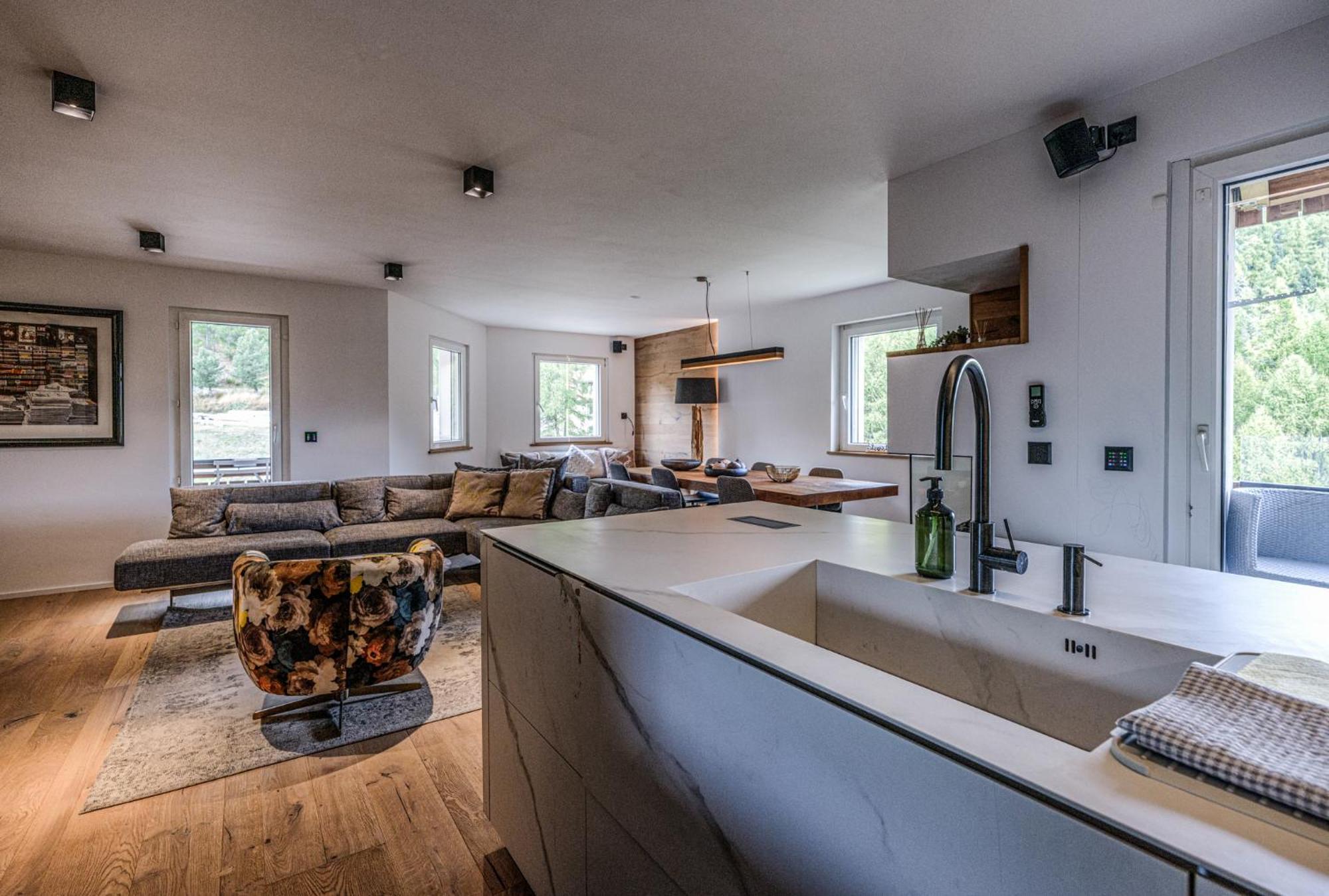 Luxury Mountain Apartment With Private Sauna And Underground Parking St. Moritz Luaran gambar